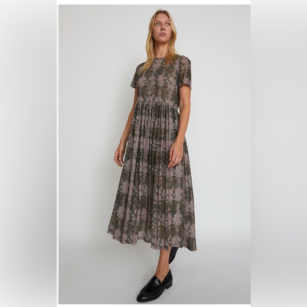 No. 6 Mauve and Green Abstract Short-Sleeve Maxi Dress